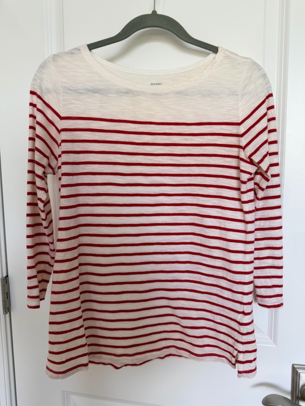 Old Navy Red & White Striped 3/4 Sleeve Women's Top